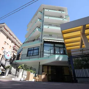 https://hotel-croce-del-sud.emilia-romagnahotels.net