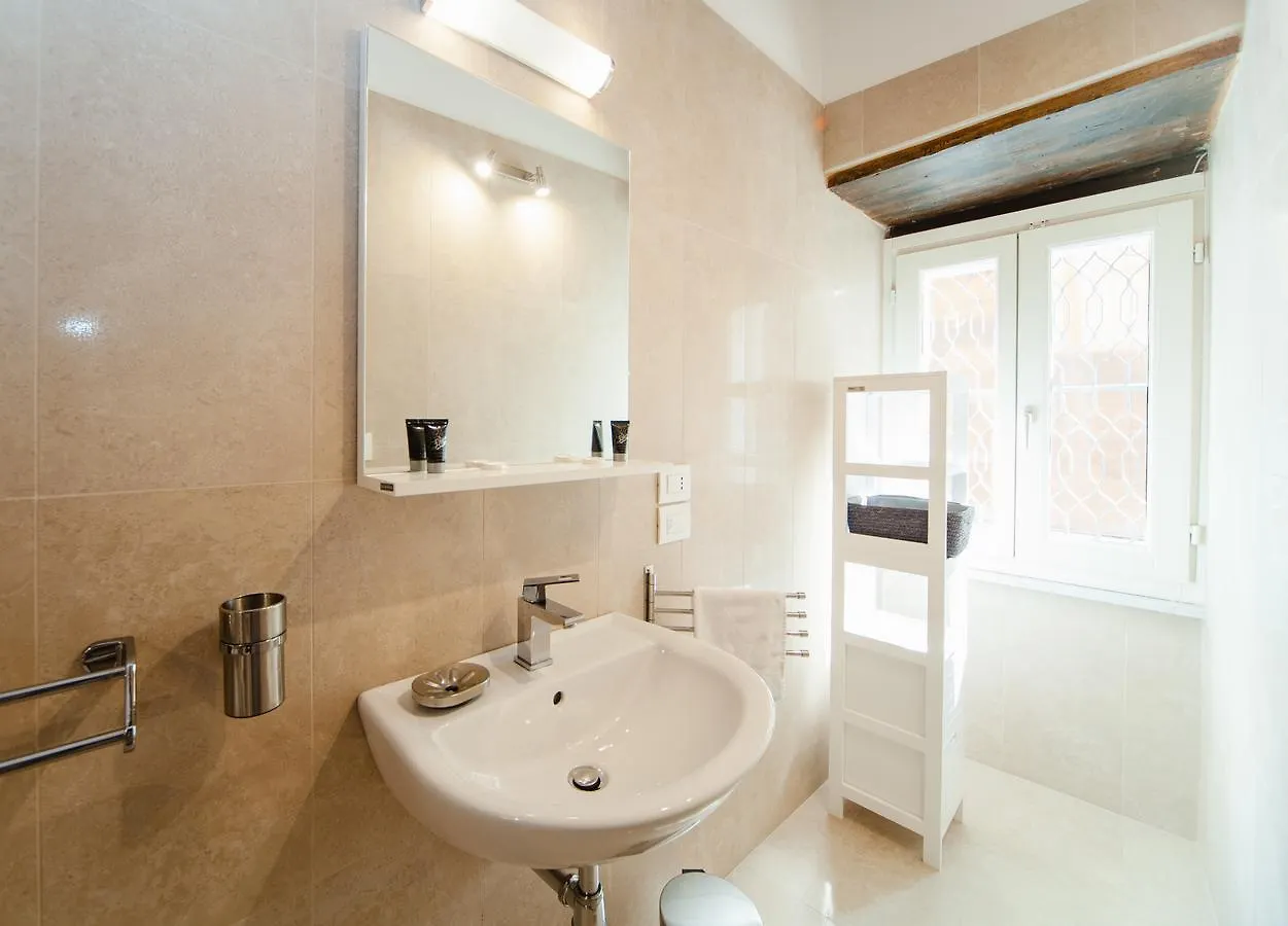 Palazzo Marigliano - Rooms & Suites Neapel Gasthof